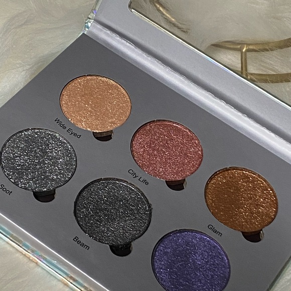 Necklace - Picture 2 of 3